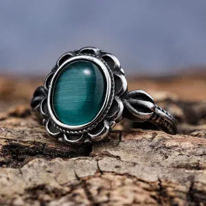 Antique Green Stone Ring - R204