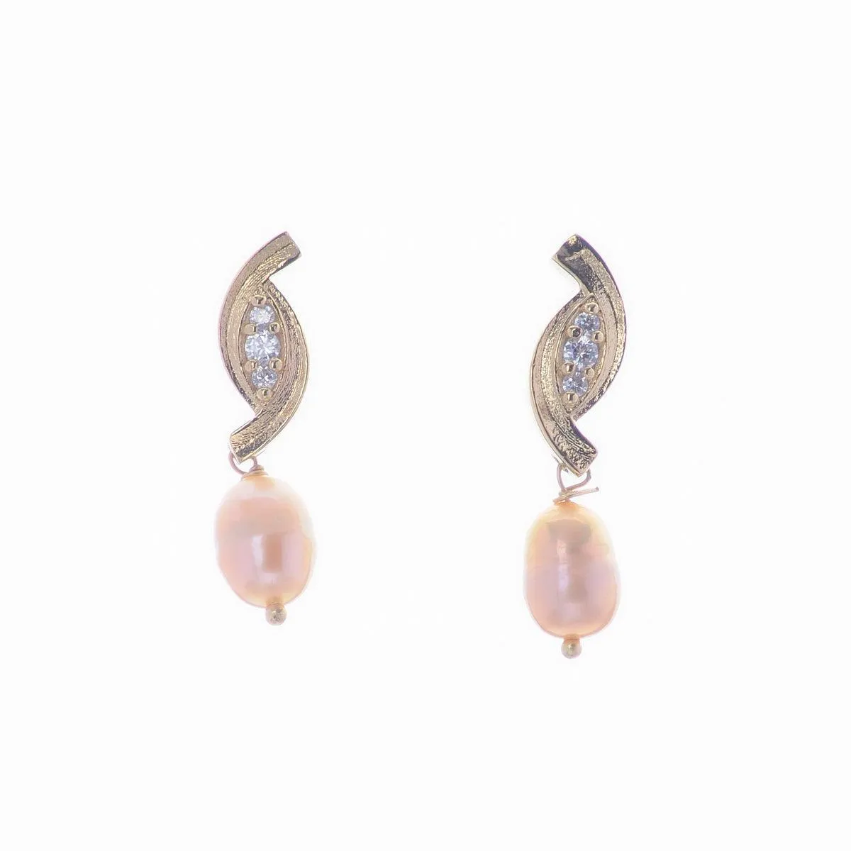 Elegant Stone Studded Pearl Earring