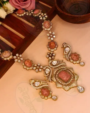 FANCIABLE DROPLET RAJASI NECKLACE