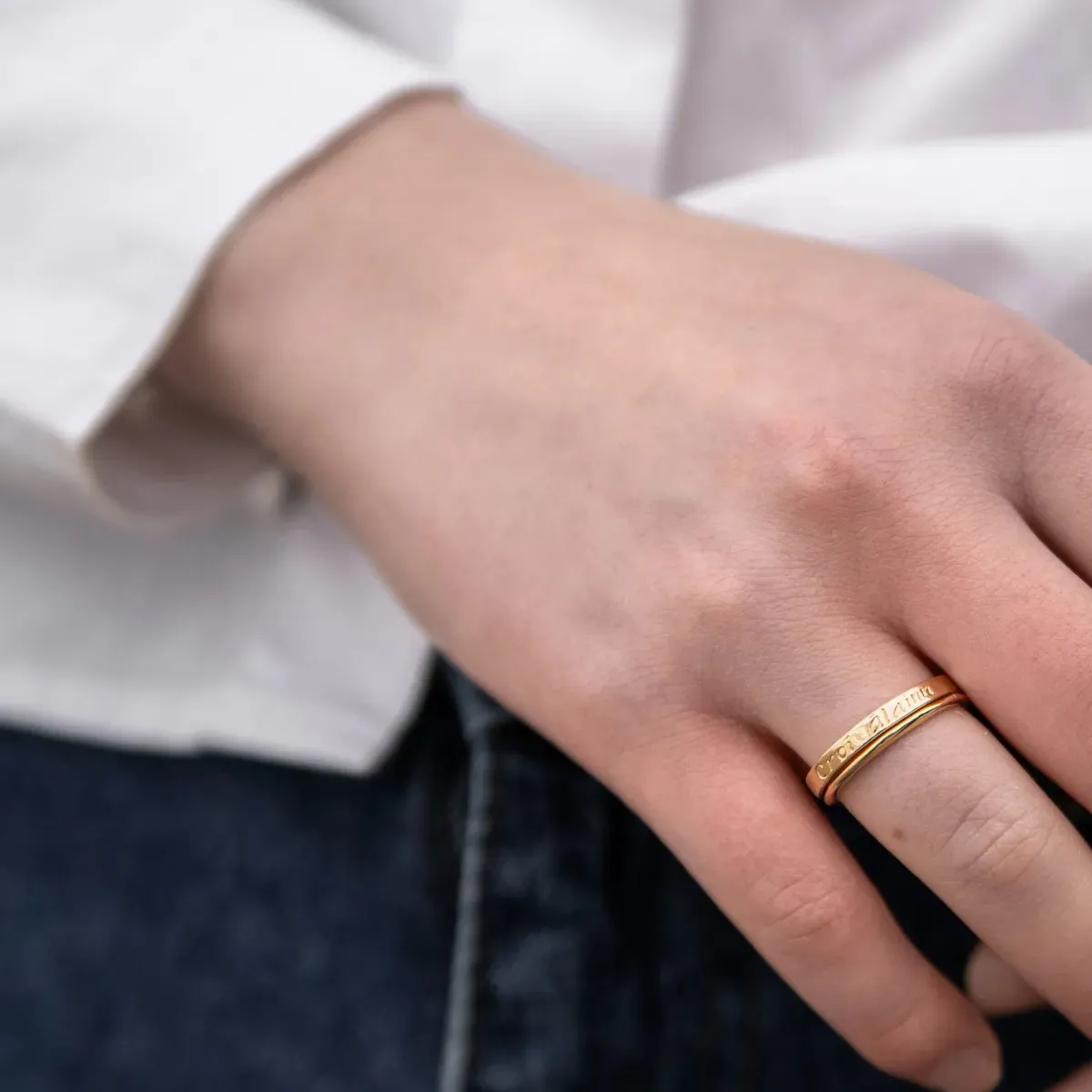 Gold Croí álainn sentiment ring