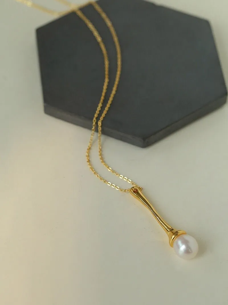 Long Minimalist Teardrop Pearl Pendant Necklace