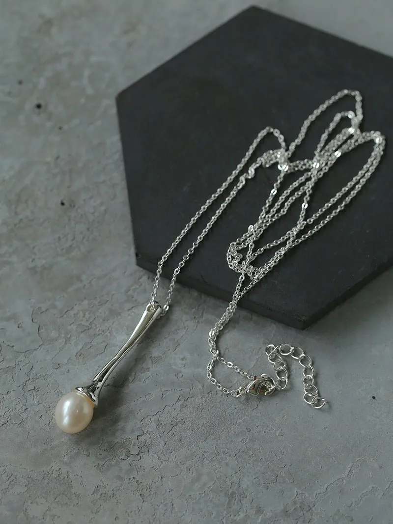 Long Minimalist Teardrop Pearl Pendant Necklace