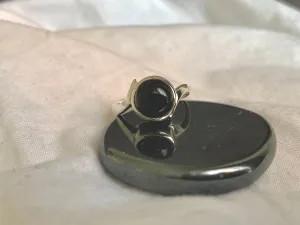 Onyx Efimia Ring - Round