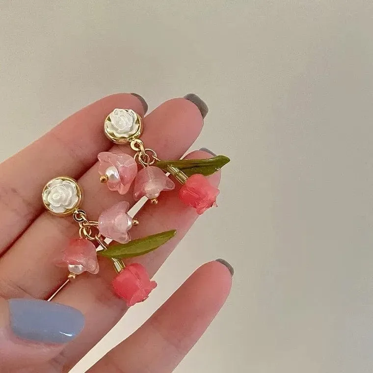 Trendy Dangling Rose Earrings